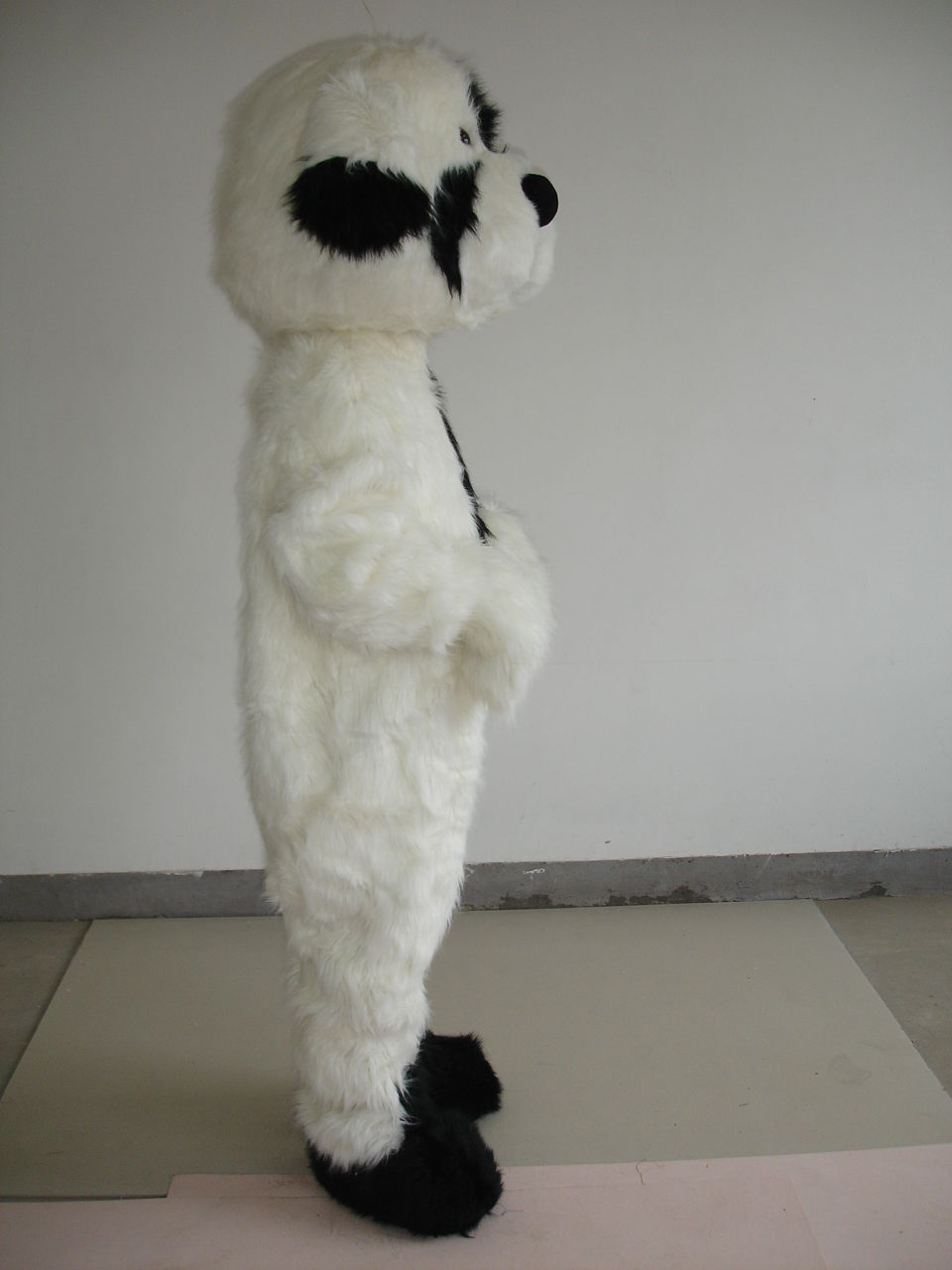 Pembuat Kostum Badut Droopy The White Dog