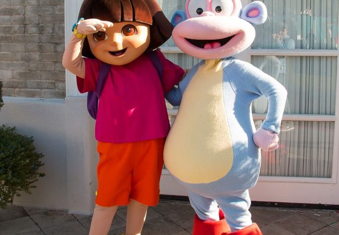Kostum Badut Dora the Explorer!