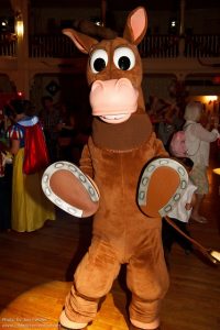 Kostum Badut Karakter Toy Story