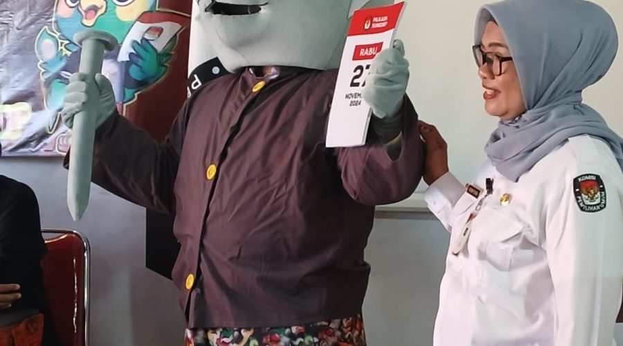 Kostum Badut Si Busok KPU Sumenep
