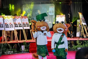 Kostum Badut Si Putra & Si Putri Meranti