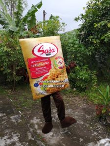 Pengrajin Badut Promosi Sasa Tepung Serbaguna