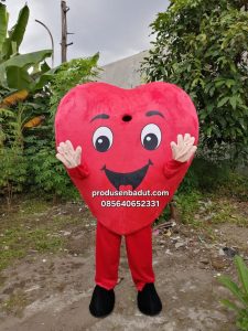 Produsen Badut PMI Kartun Darah Lucu untuk Event