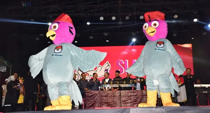 Pengrajin Badut Si Kuau KPU Rejang Lebong