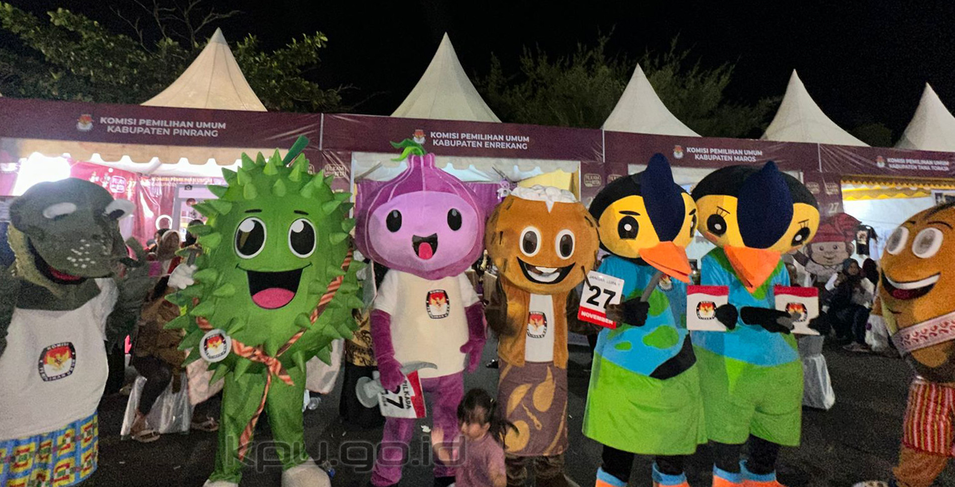 Produsen Badut Si Raya Lutra KPU Luwu Utara
