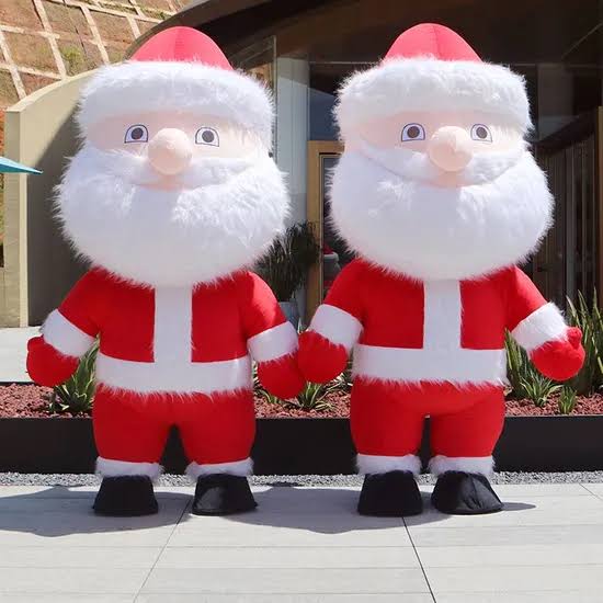 Pengrajin Badut Santa Klaus untuk Event Natal Meriah