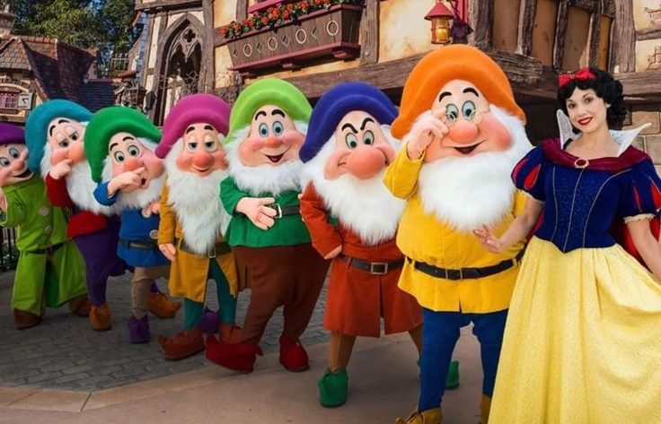 Kostum Badut Snow White dan 7 Kurcaci