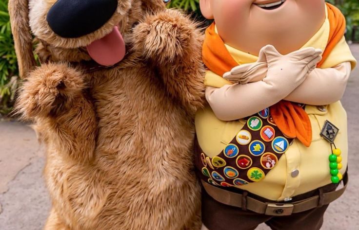 Kostum Badut Film Up