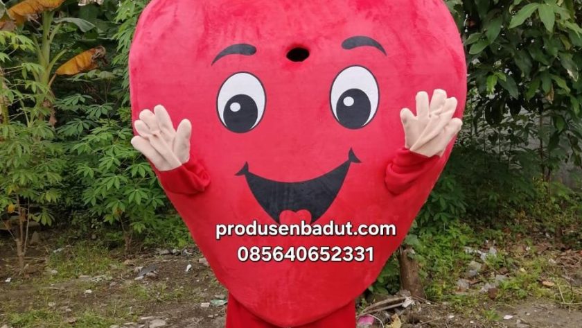 Produsen Badut PMI Kartun Darah Lucu untuk Event