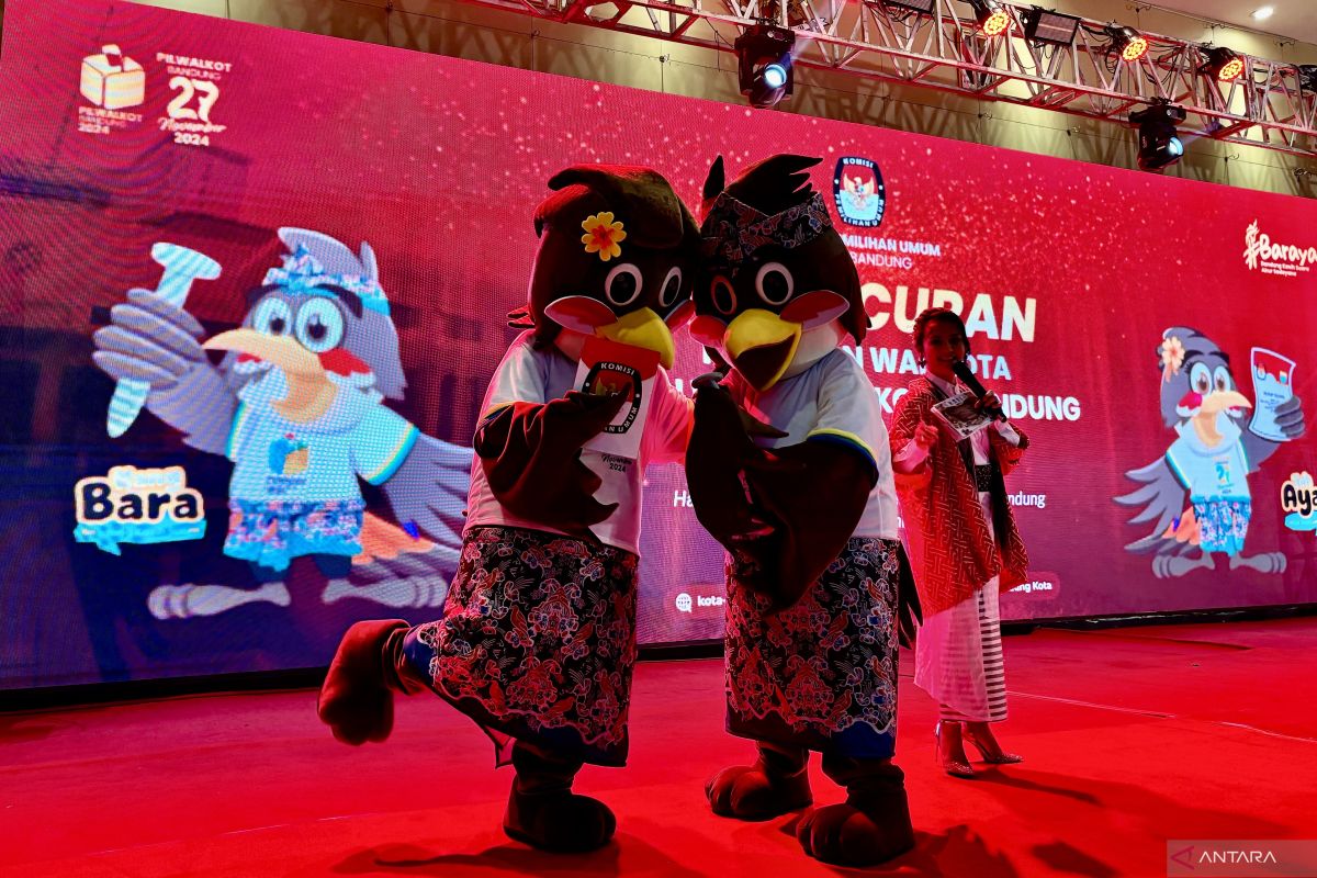 Pengrajin Badut Baraya KPU Kota Bandung untuk Pilkada