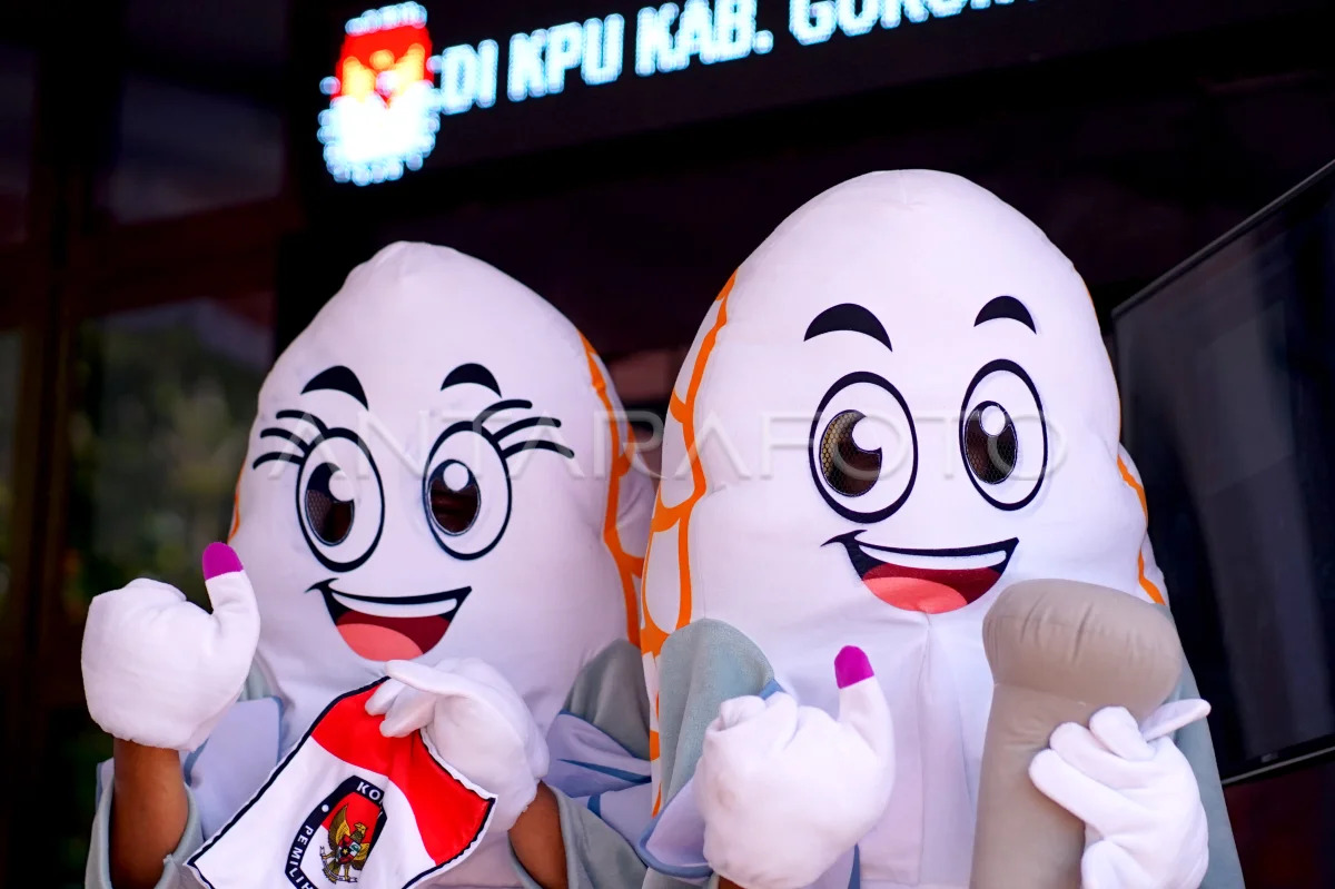 Pengrajin Badut Hasa & Aisa KPU Kabupaten Gorontalo